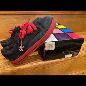 VLADO FOOTWEAR black & red men’s size 7